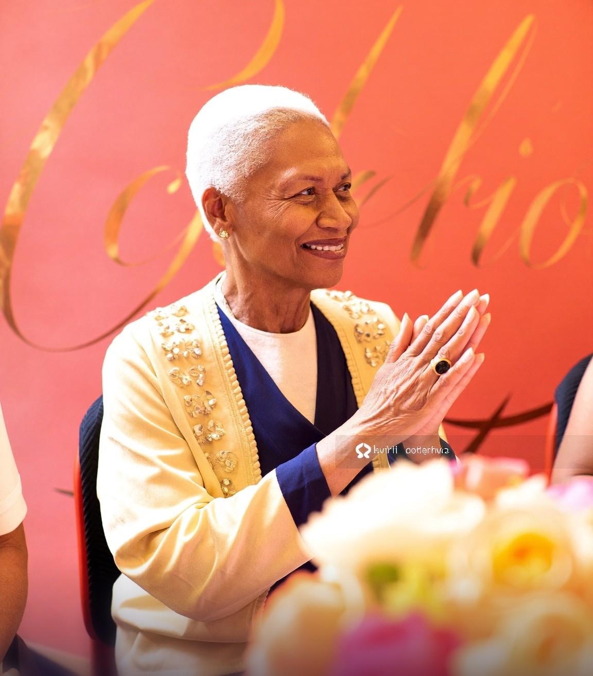 Retirement celebration — Honor a career well lived